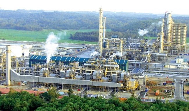 Nhà máy lọc dầu Nghi Sơn (NSRP)
